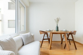 Stylish Lakeside Studio Geneva